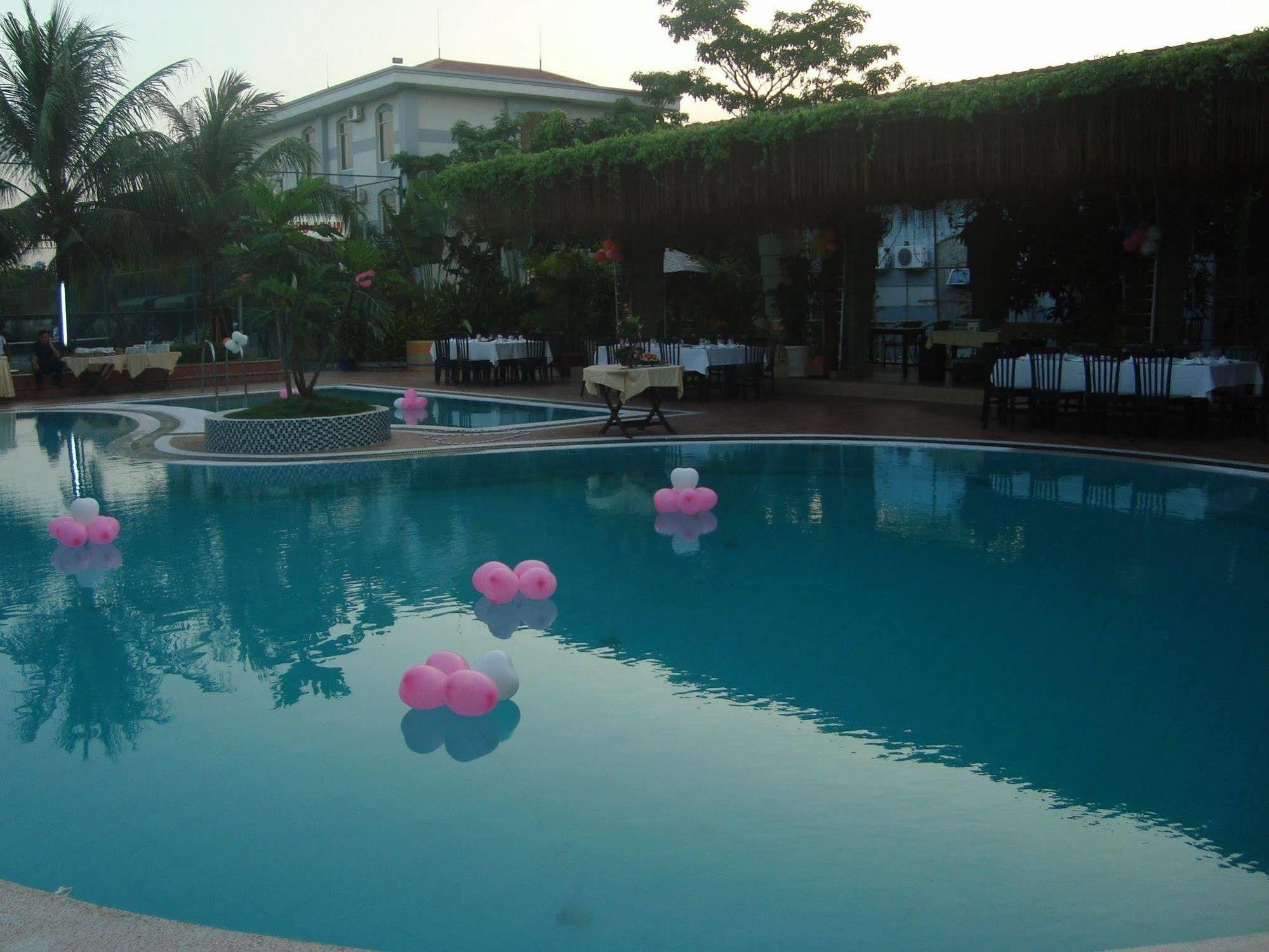 Sao Mai Phu My Resort Extérieur photo